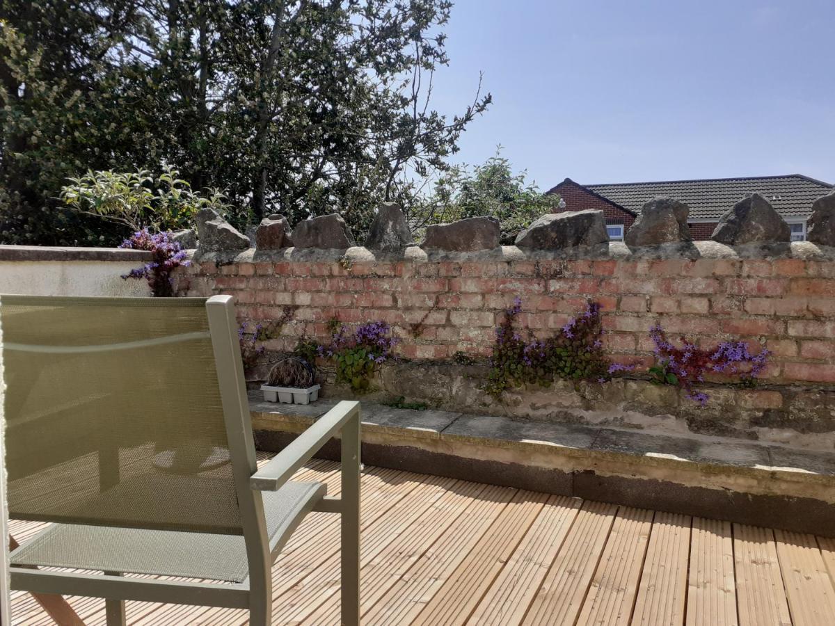 Characterful Cottage Near The Sea, Beach, Pier & Shops Weston-super-Mare Exterior photo
